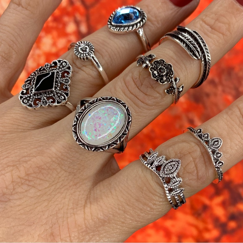 3/$10 NEW Boho Style Rings & MIDI Rings Design Mix / silver tone Bundle NWOT - Picture 4 of 8
